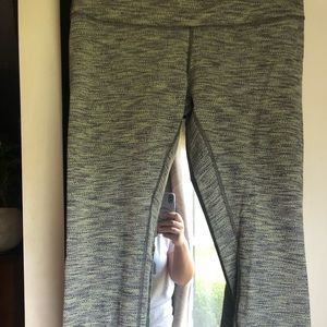 Lululemon size 10 crops
